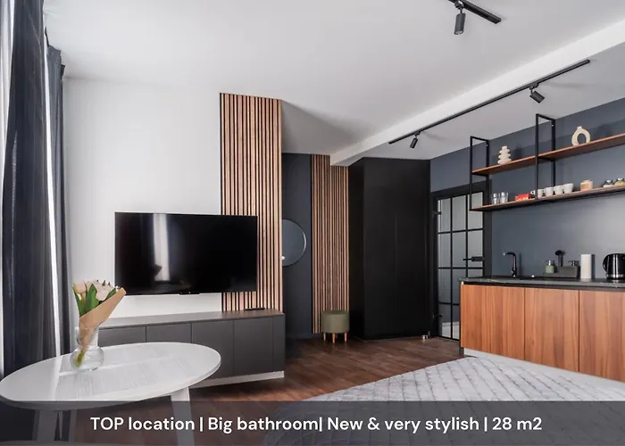 Old Town Stylish Studio With Spacious Bathroom